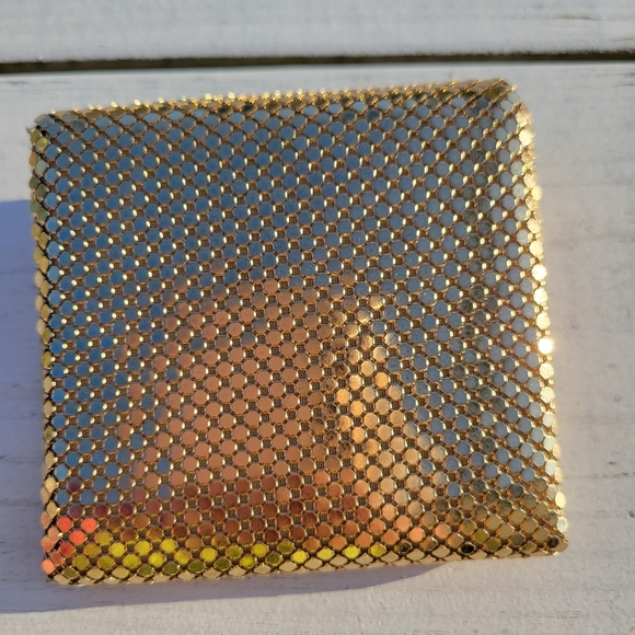 Vintage Gold Mesh Small Wallet ~ Whiting & Davis Style ~ Retro ~ Date Night ~ - Picture 3 of 15